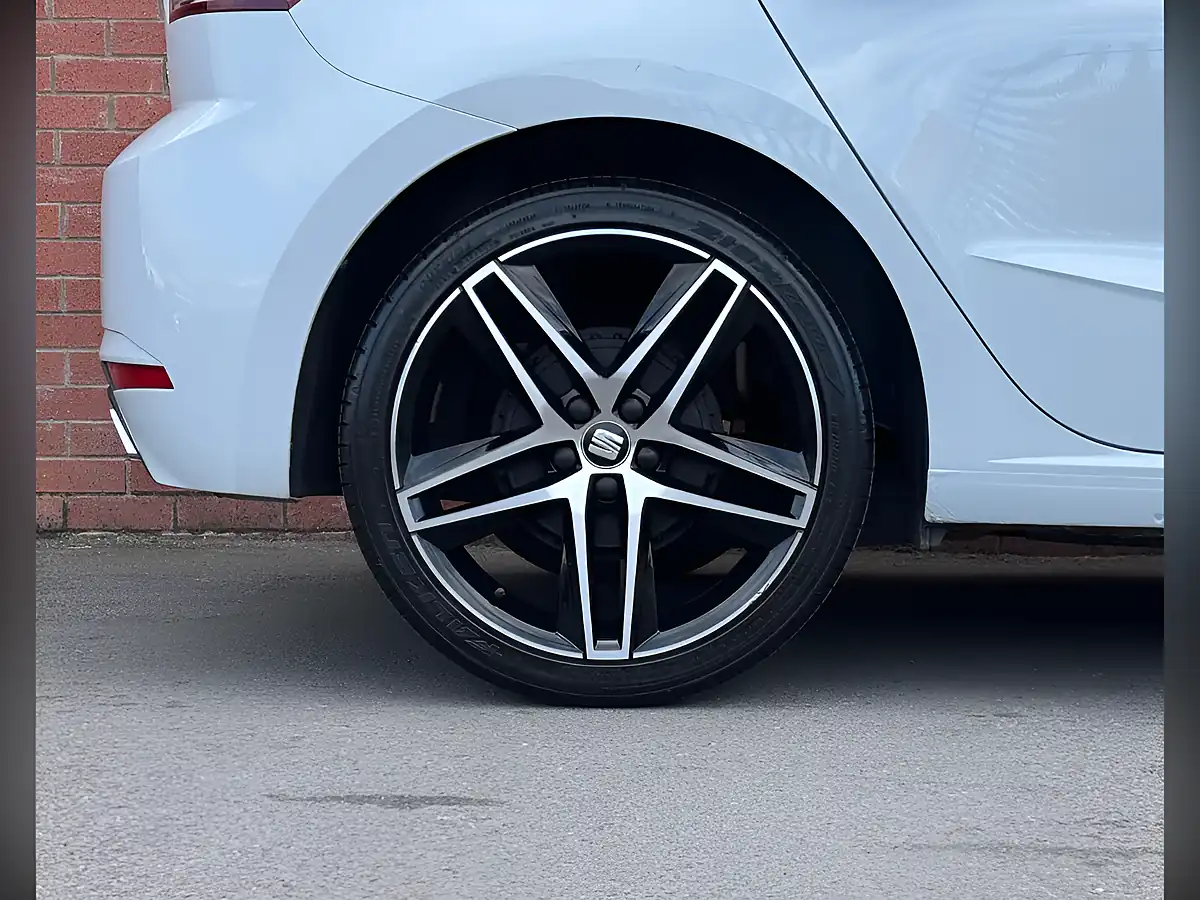Used 2021 SEAT Ibiza Fr Sport White - Interior and Exterior details 19
