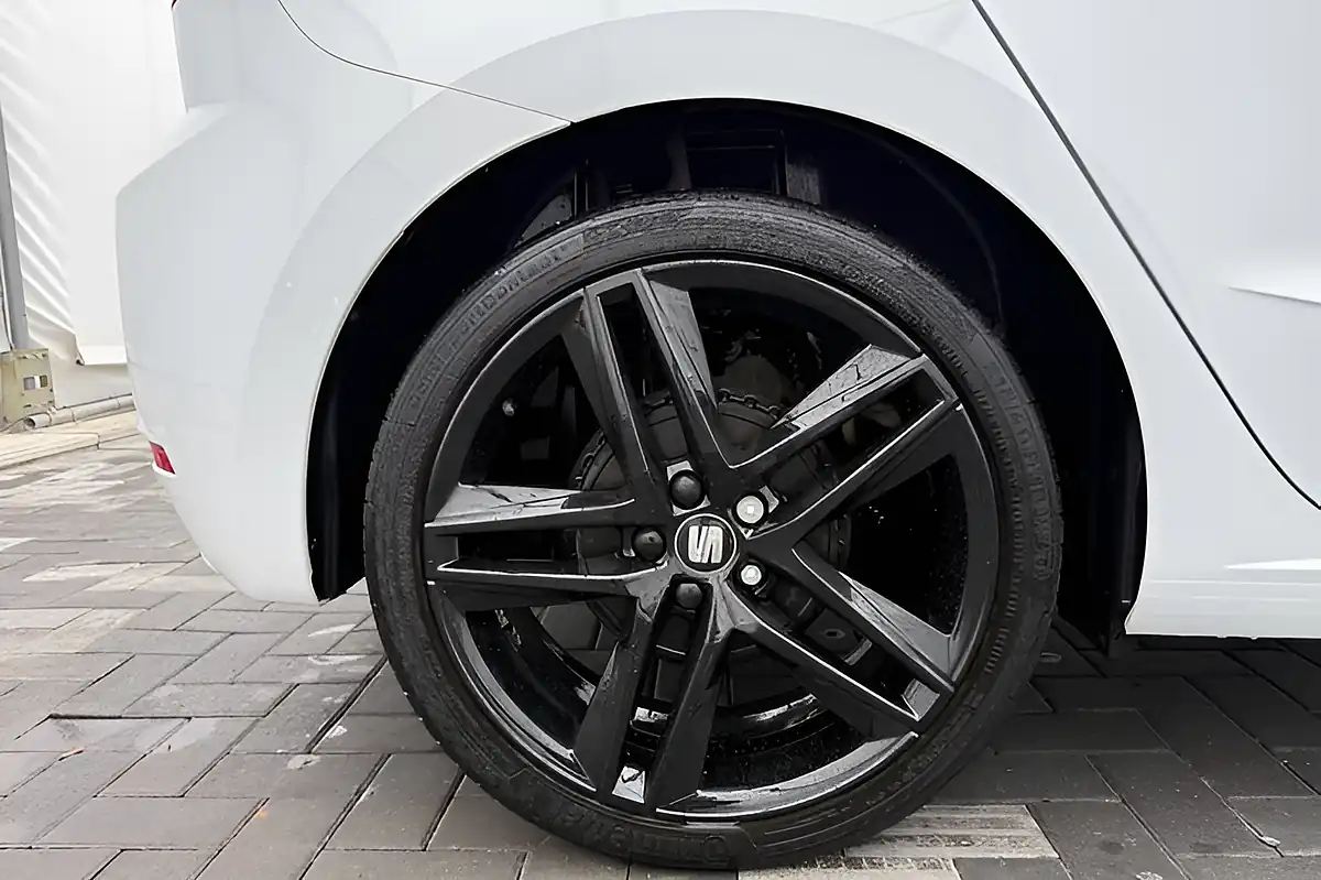 Used 2021 SEAT Ibiza Fr Sport White - Interior and Exterior details 7