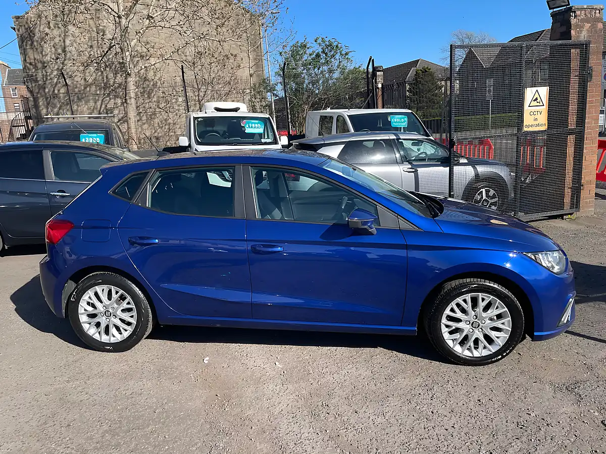 Used 2021 SEAT Ibiza Se Technology Blue - Interior and Exterior details 3