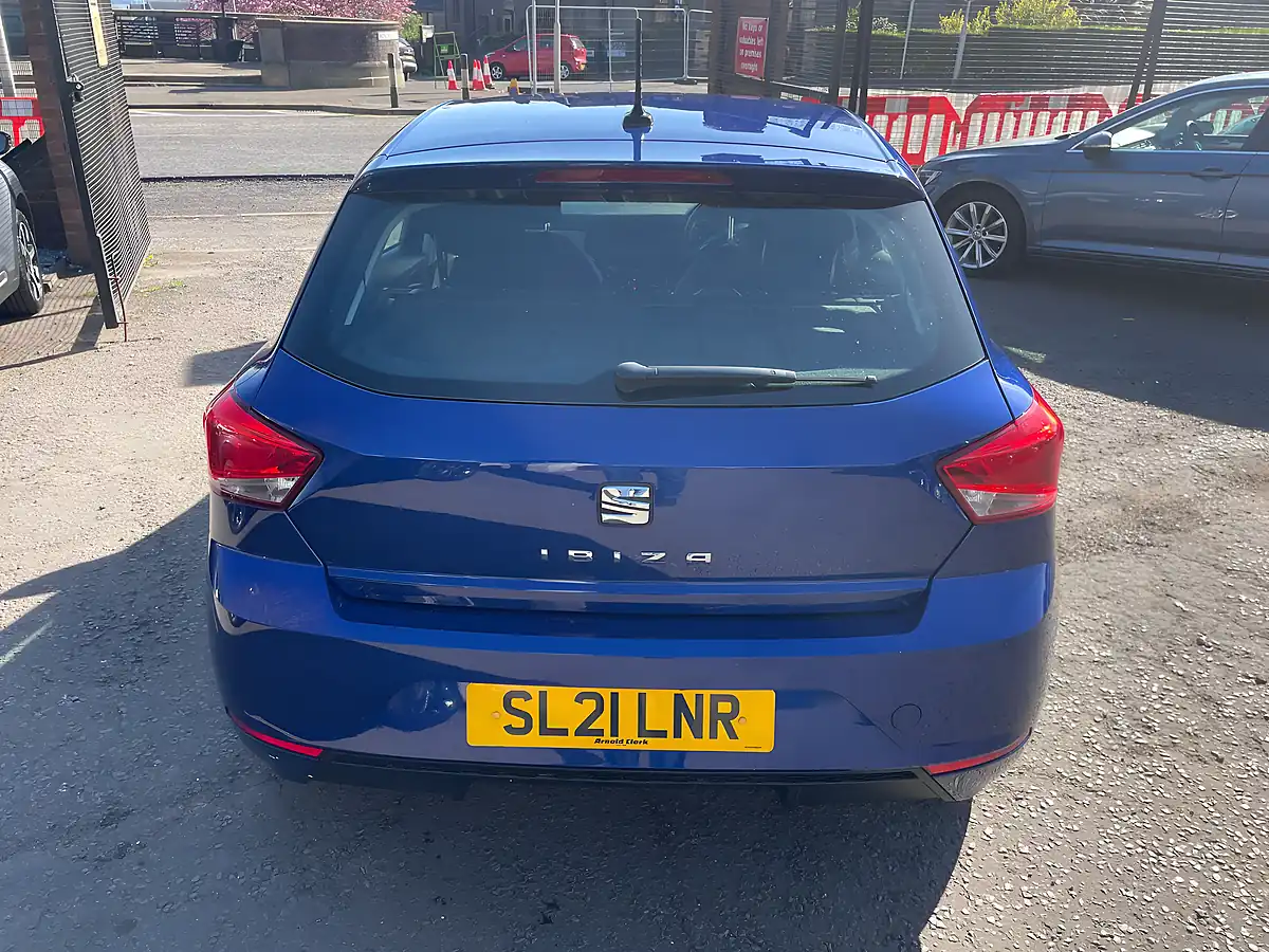 Used 2021 SEAT Ibiza Se Technology Blue - Interior and Exterior details 5