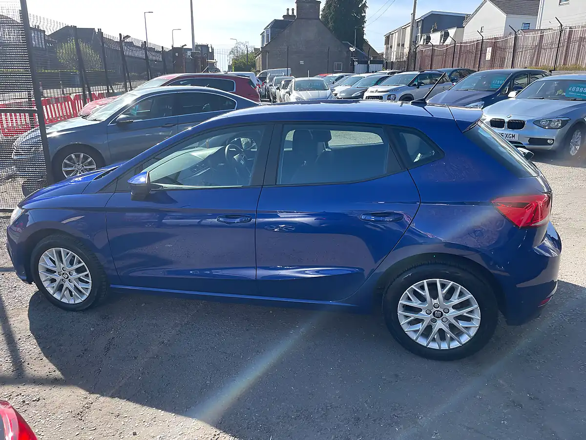 Used 2021 SEAT Ibiza Se Technology Blue - Interior and Exterior details 7
