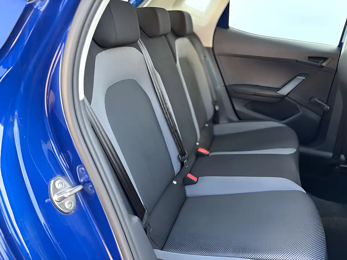 Used 2021 SEAT Ibiza Se Technology Blue - Interior and Exterior details 12