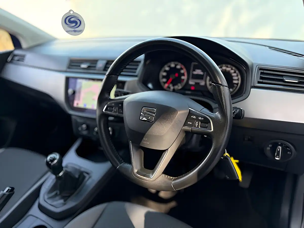 Used 2021 SEAT Ibiza Se Technology Blue - Interior and Exterior details 17
