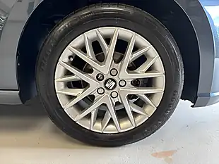 Used 2021 SEAT Ibiza Se Technology Grey - Interior and Exterior details 12
