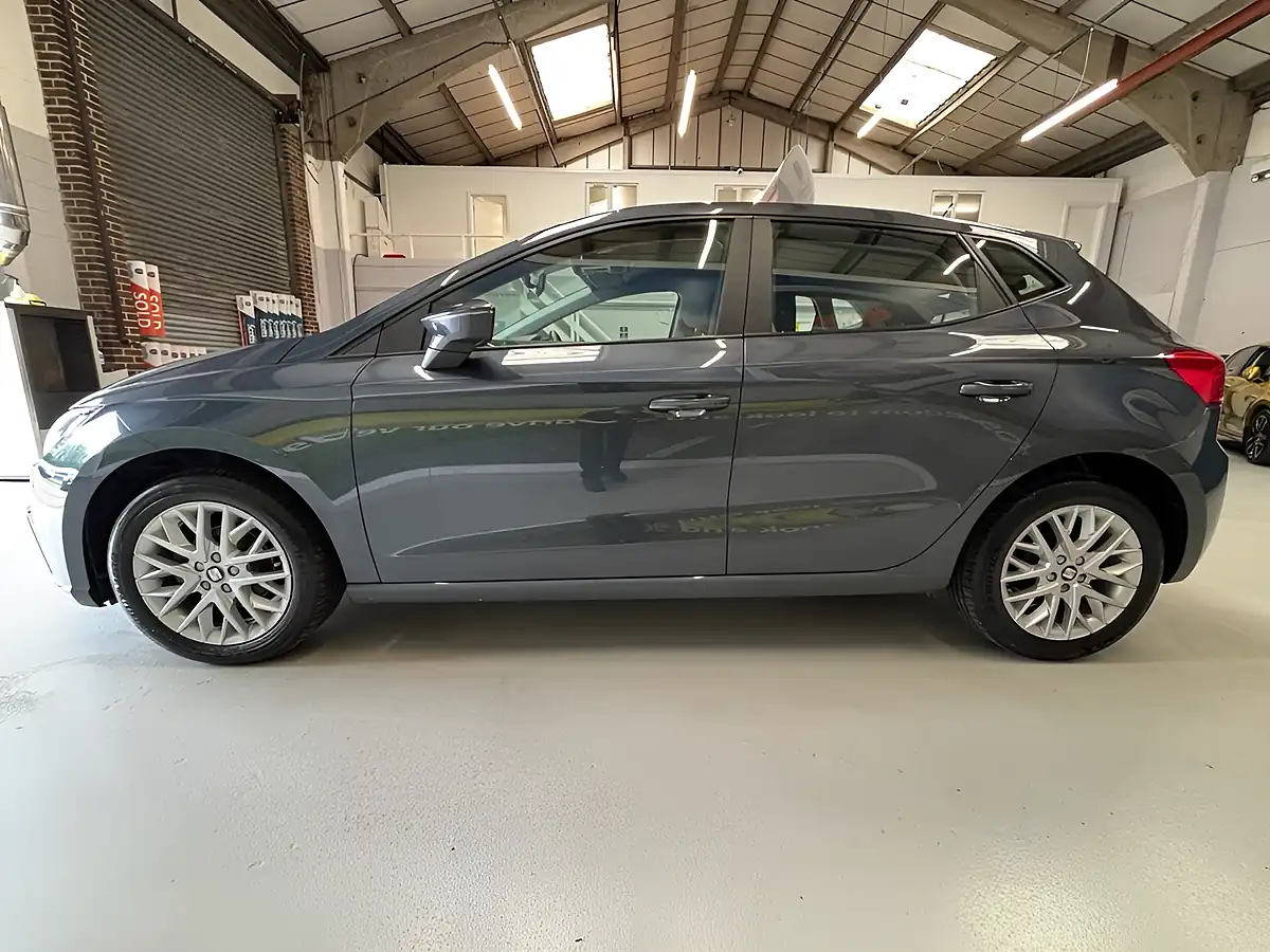 Used 2021 SEAT Ibiza Se Technology Grey - Interior and Exterior details 8