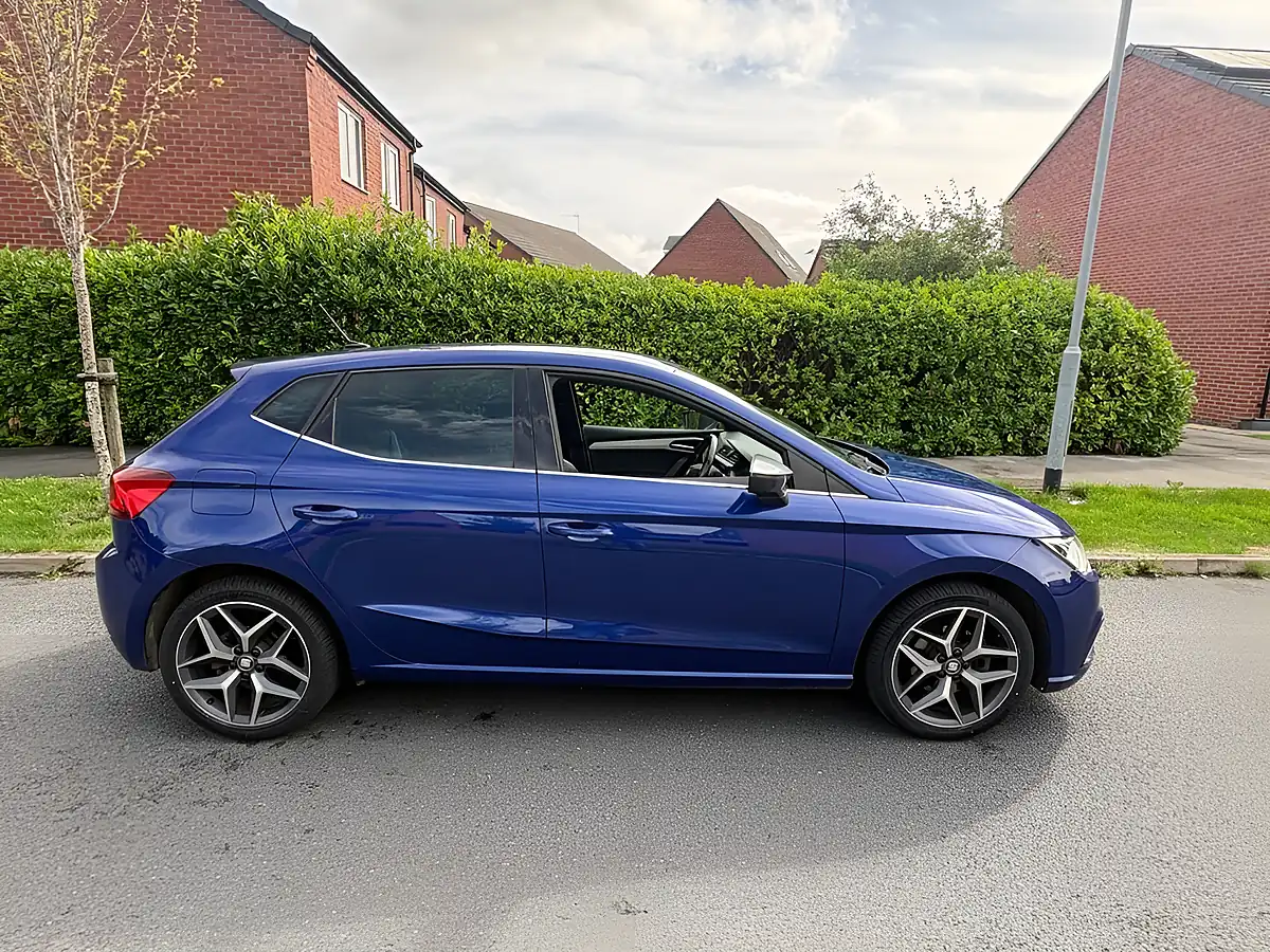 Used 2021 SEAT Ibiza Xcellence Blue - Interior and Exterior details 4