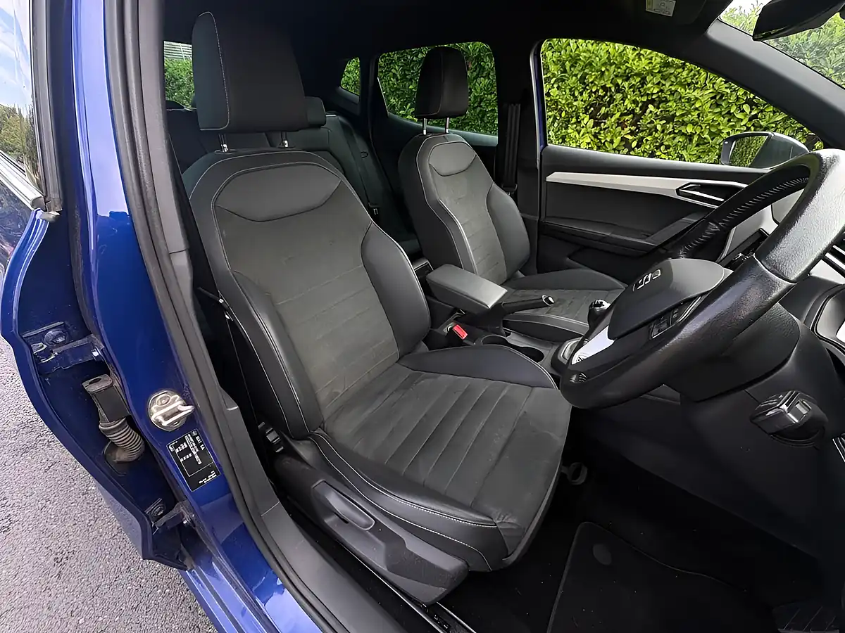Used 2021 SEAT Ibiza Xcellence Blue - Interior and Exterior details 8
