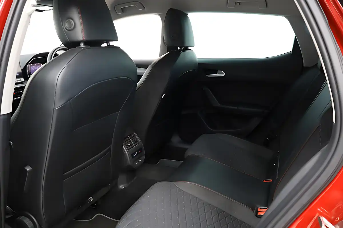 Used 2021 SEAT Leon Fr Red - Interior and Exterior details 10
