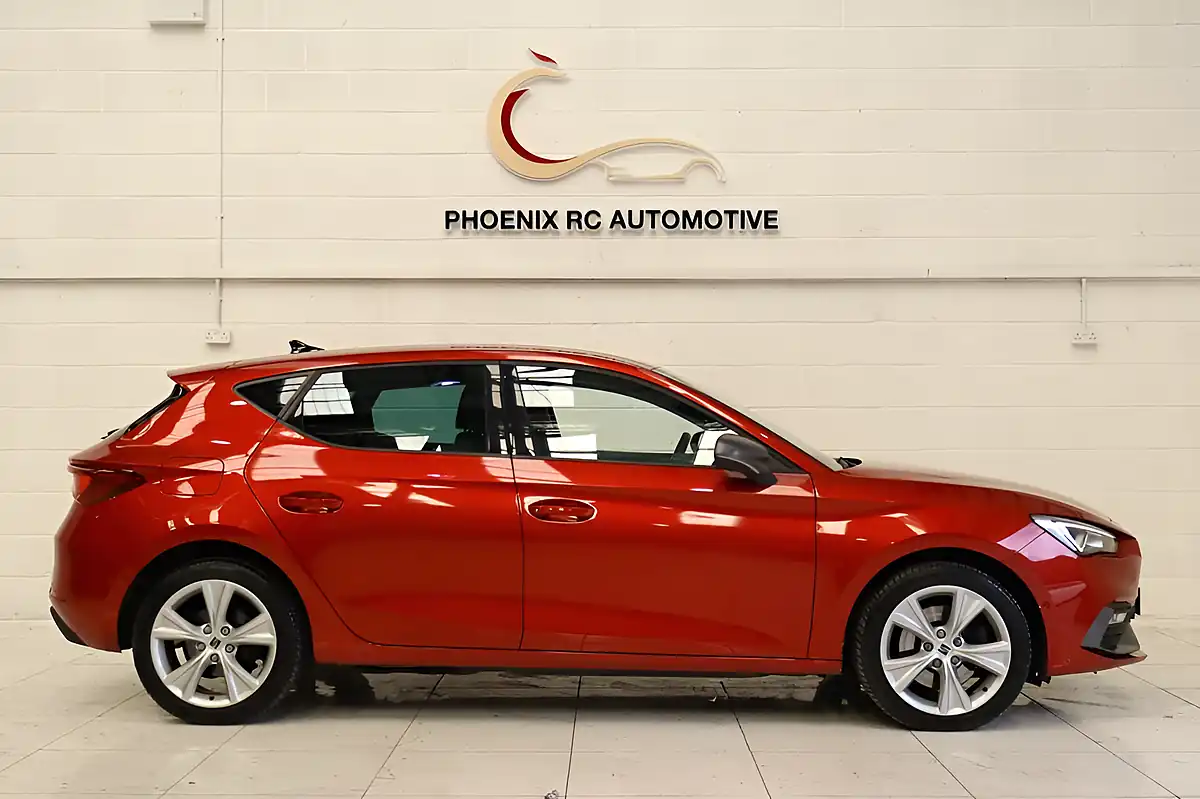 Used 2021 SEAT Leon Fr Red - Interior and Exterior details 3
