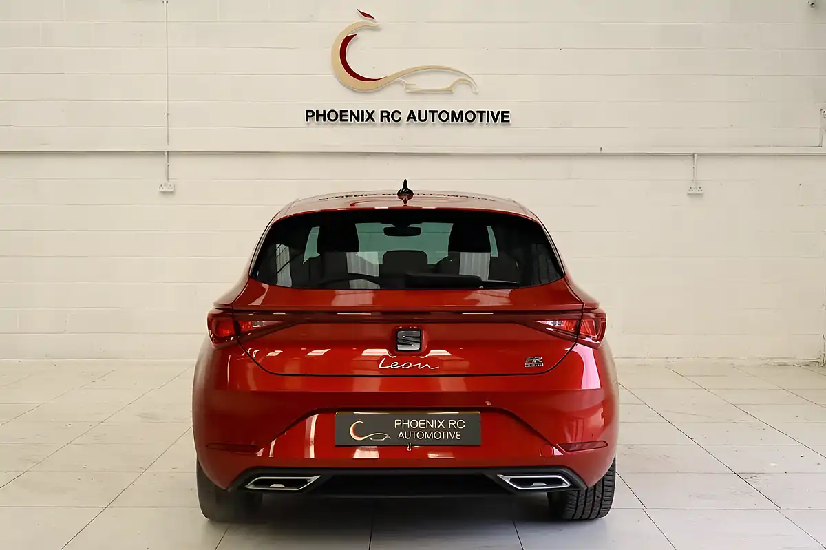 Used 2021 SEAT Leon Fr Red - Interior and Exterior details 6