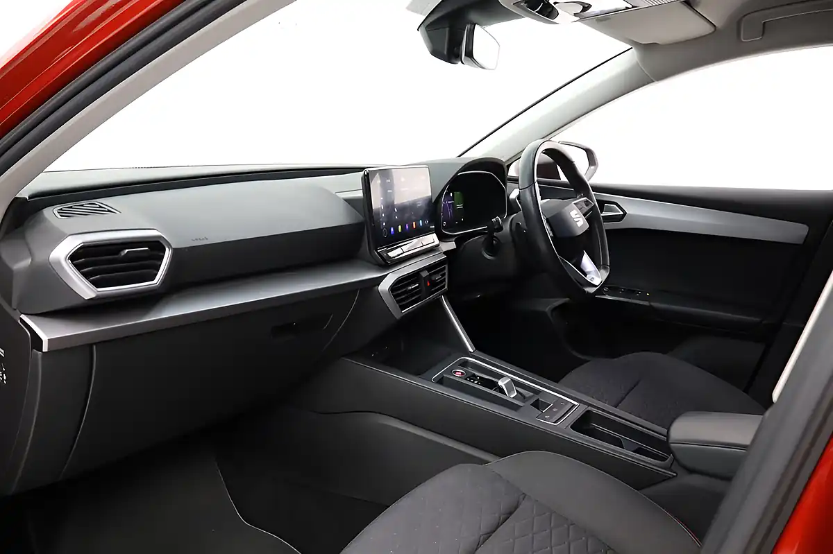 Used 2021 SEAT Leon Fr Red - Interior and Exterior details 9