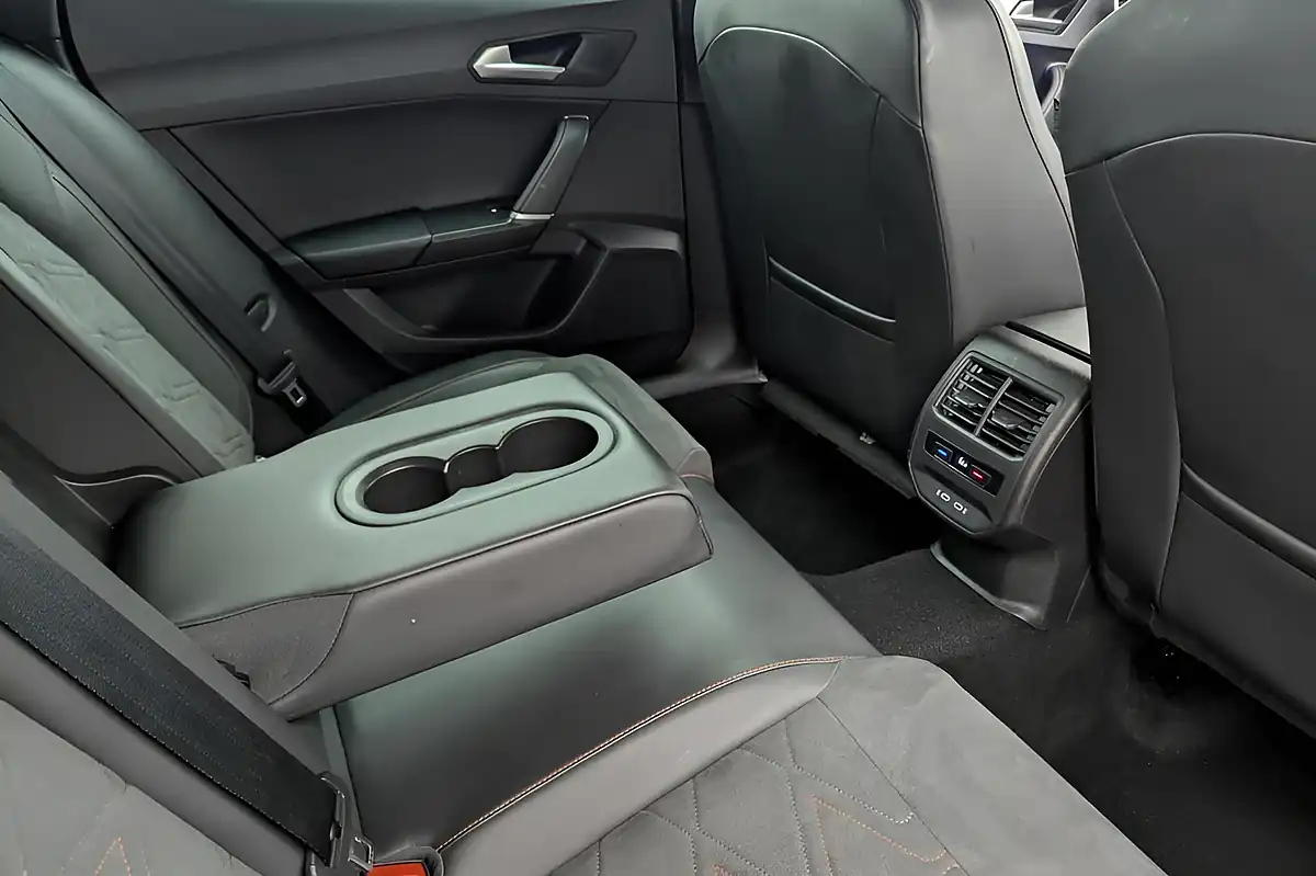 Used 2021 SEAT Leon Fr Sport Black - Interior and Exterior details 13