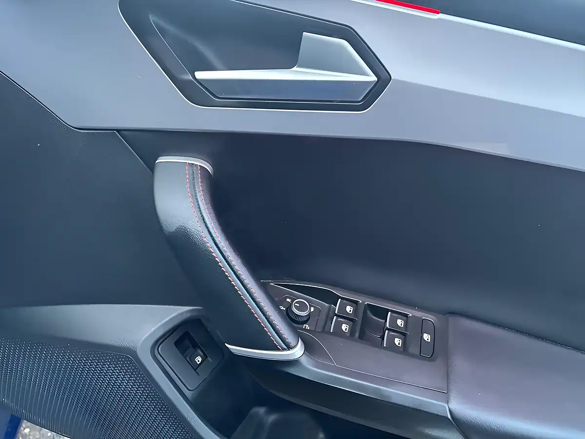Used 2021 SEAT Leon Fr Sport Blue - Interior and Exterior details 20