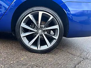 Used 2021 SEAT Leon Fr Sport Blue - Interior and Exterior details 9