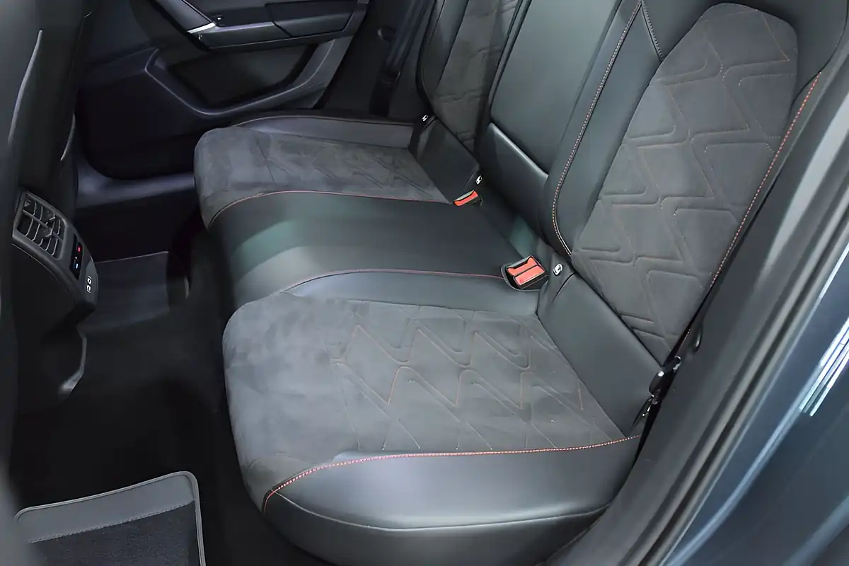 Used 2021 SEAT Leon Fr Sport Grey - Interior and Exterior details 14