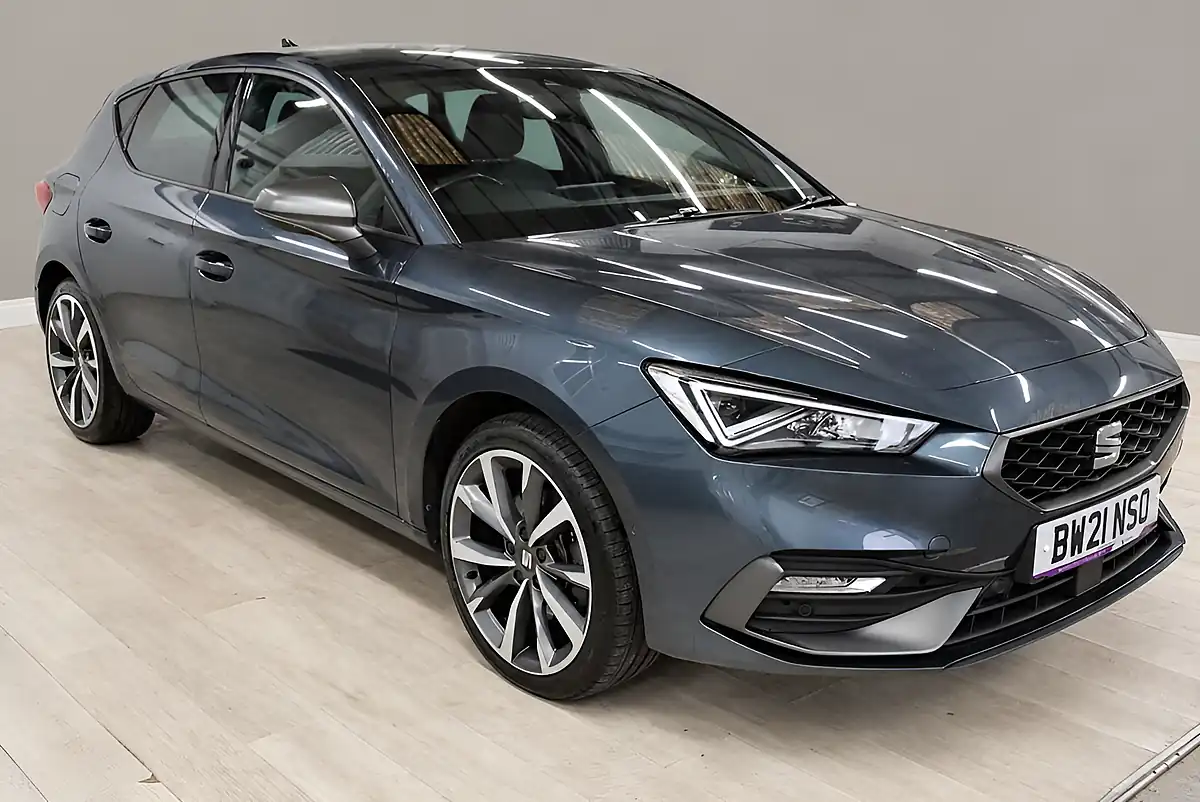 Used 2021 SEAT Leon Fr Sport Grey - Interior and Exterior details 5