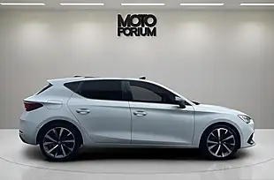 Used 2021 SEAT Leon Fr Sport White - Interior and Exterior details 12