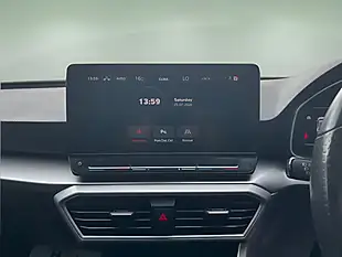 Used 2021 SEAT Leon Fr Sport White - Interior and Exterior details 18