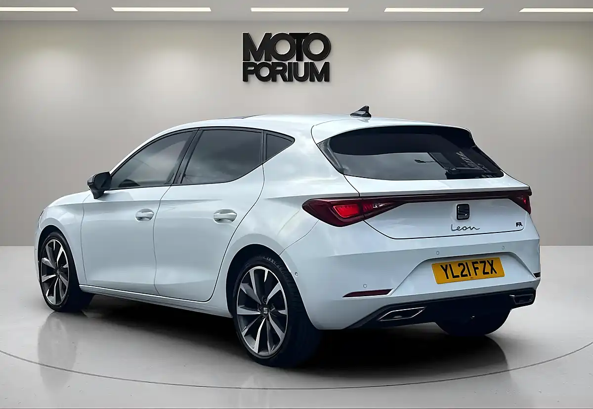 Used 2021 SEAT Leon Fr Sport White - Interior and Exterior details 6
