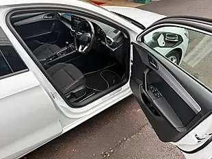 Used 2021 SEAT Leon Fr White - Interior and Exterior details 13
