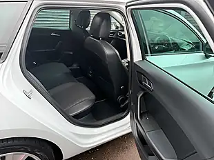 Used 2021 SEAT Leon Fr White - Interior and Exterior details 17