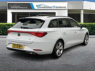 Used 2021 SEAT Leon Fr White - Interior and Exterior details 3