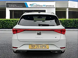 Used 2021 SEAT Leon Fr White - Interior and Exterior details 4