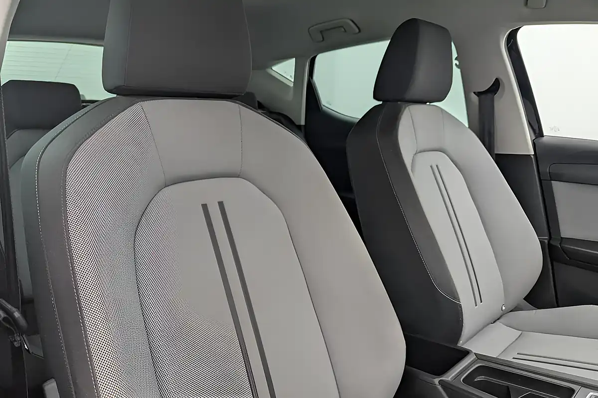 Used 2021 SEAT Leon Se Dynamic Black - Interior and Exterior details 12