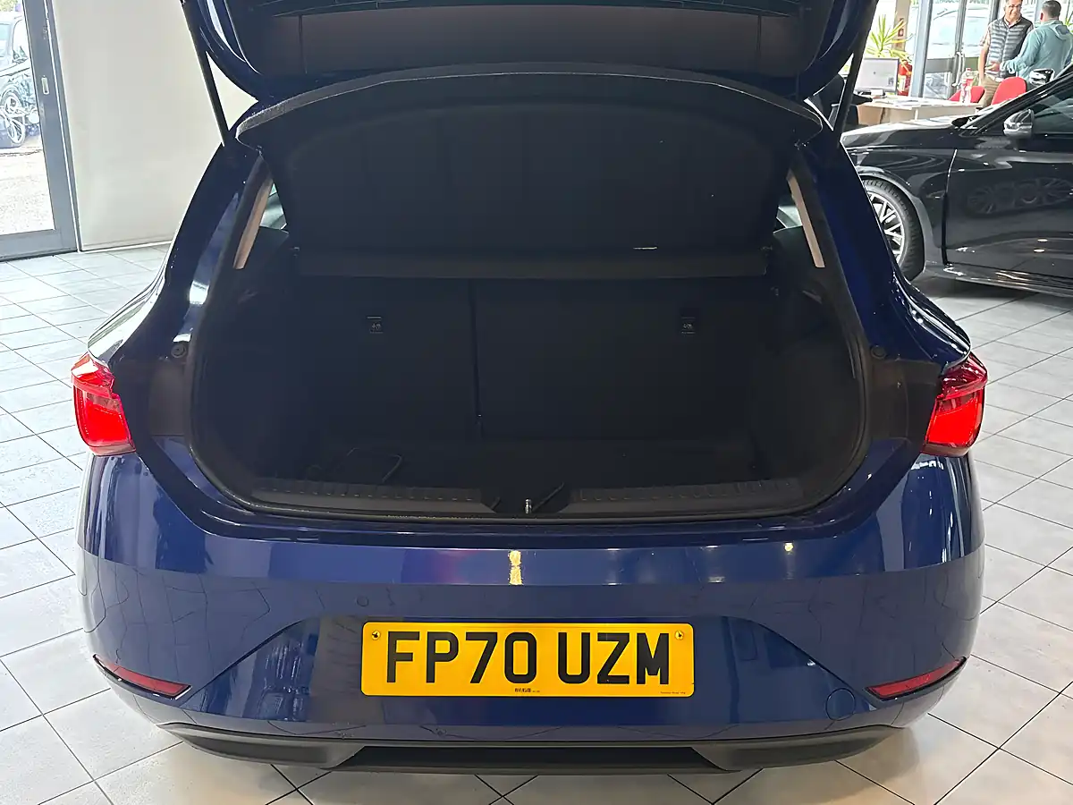 Used 2021 SEAT Leon Se Dynamic Blue - Interior and Exterior details 10
