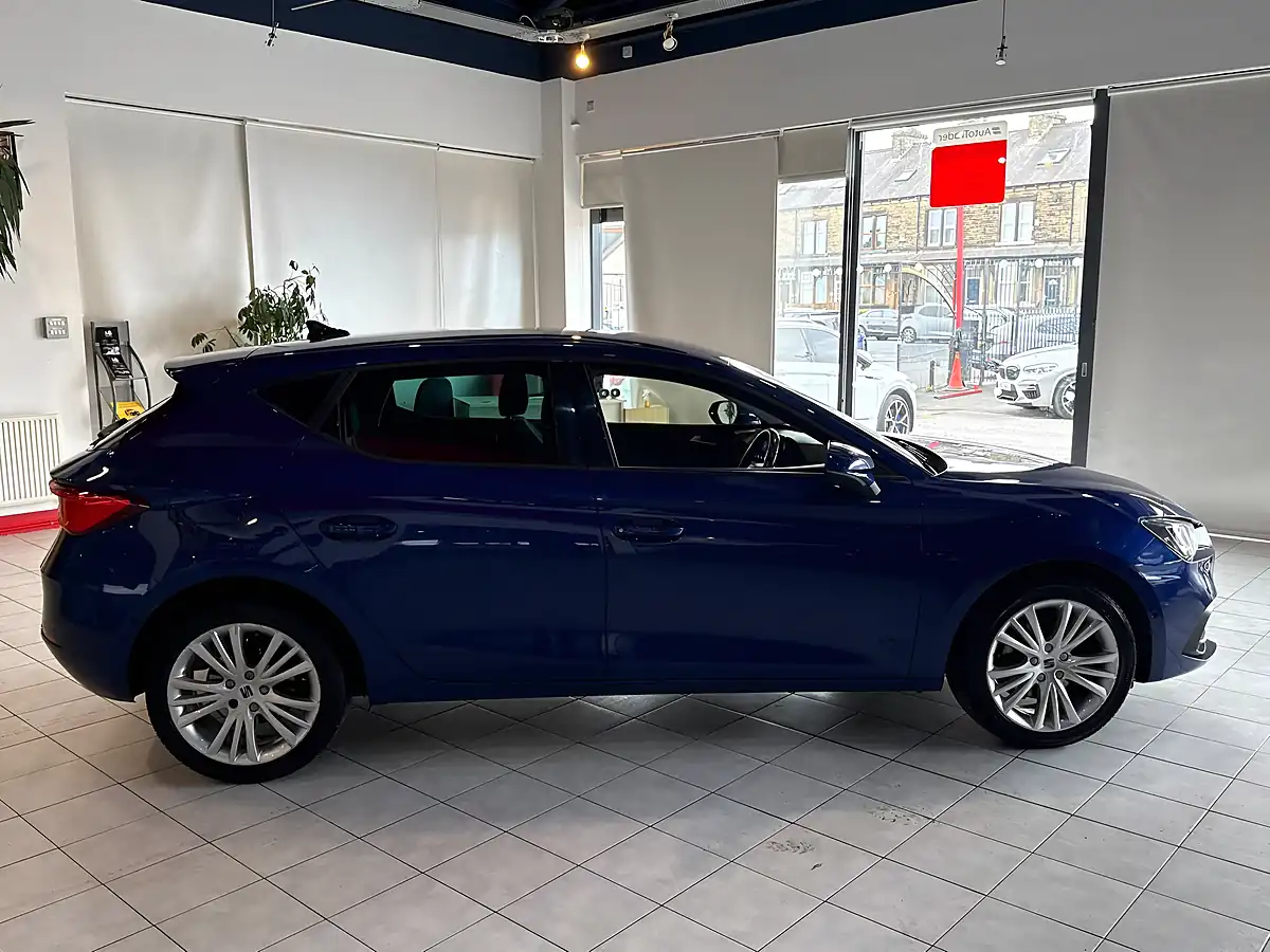 Used 2021 SEAT Leon Se Dynamic Blue - Interior and Exterior details 11