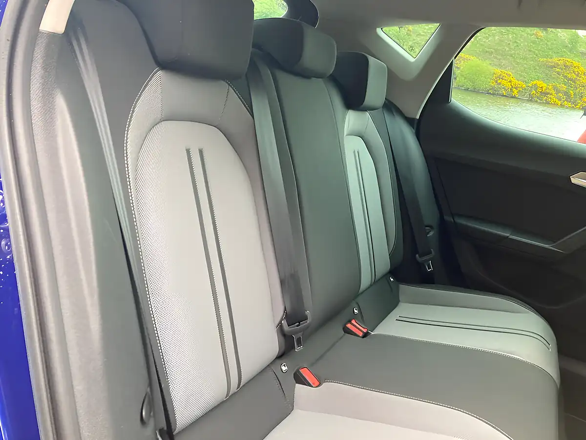 Used 2021 SEAT Leon Se Dynamic Blue - Interior and Exterior details 13