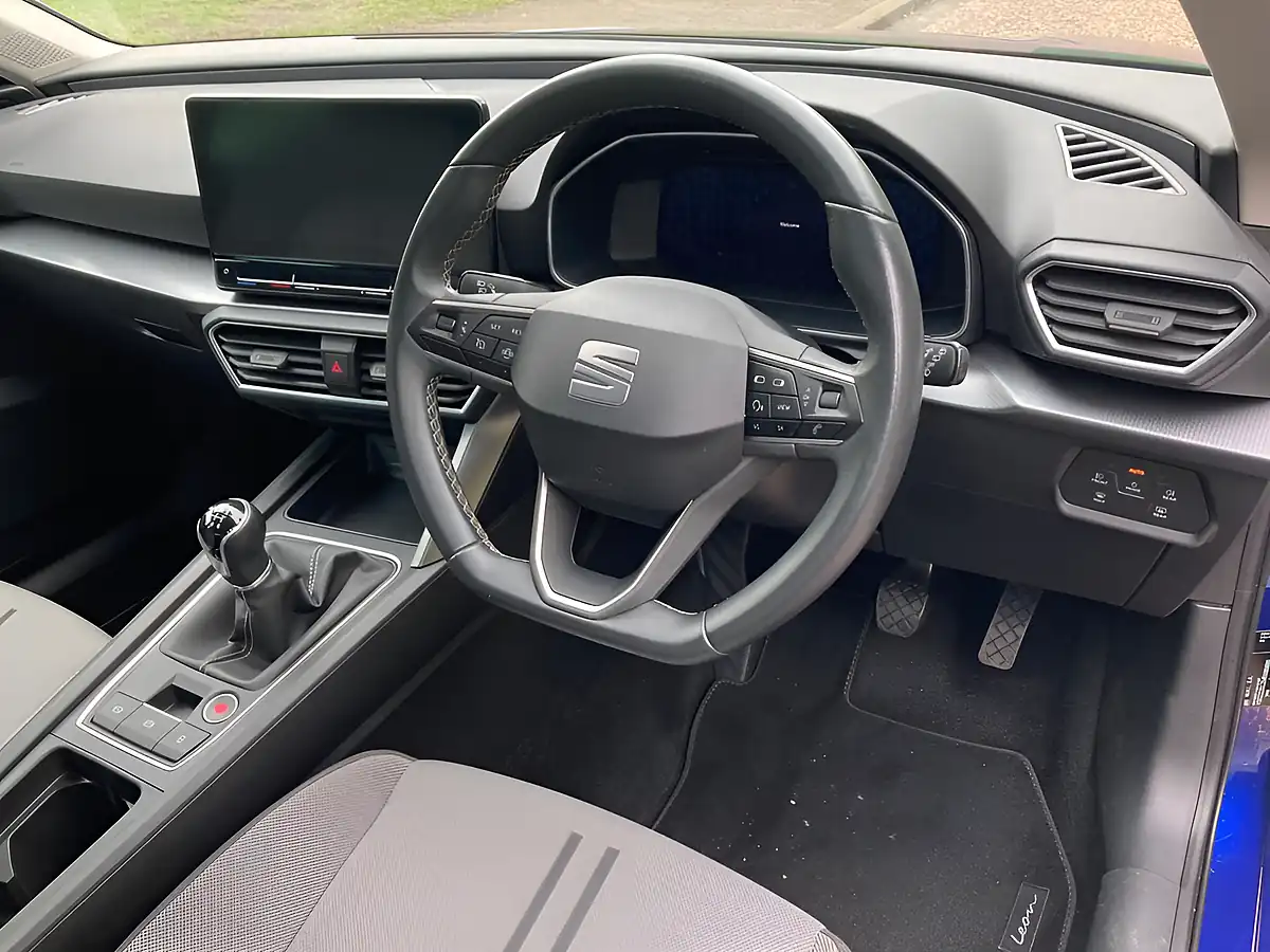 Used 2021 SEAT Leon Se Dynamic Blue - Interior and Exterior details 14