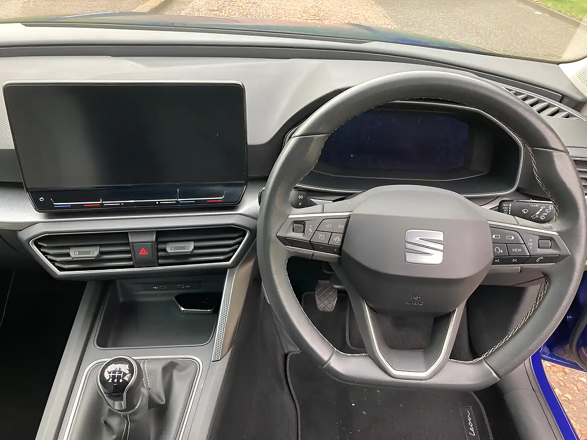 Used 2021 SEAT Leon Se Dynamic Blue - Interior and Exterior details 16