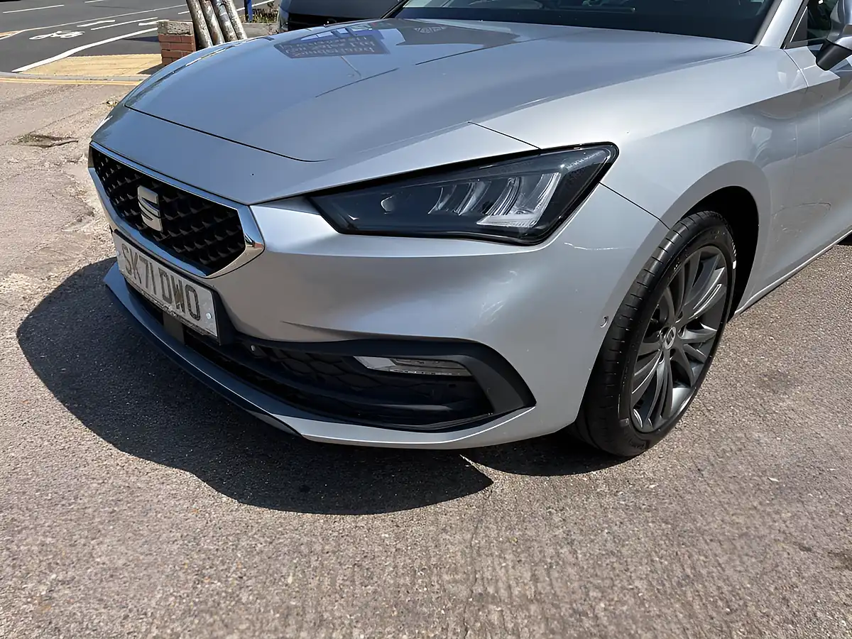 Used 2021 SEAT Leon Se Dynamic Silver - Interior and Exterior details 5
