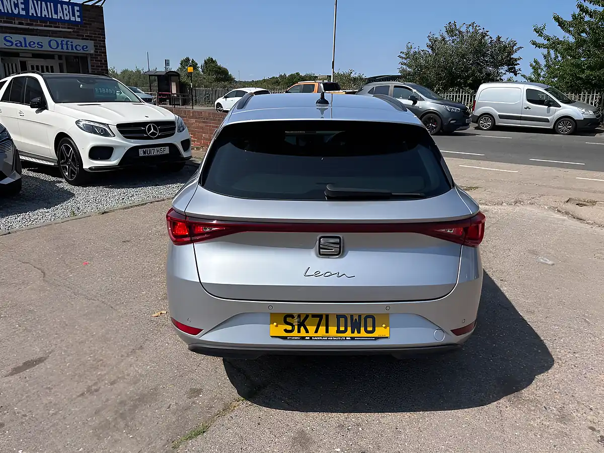 Used 2021 SEAT Leon Se Dynamic Silver - Interior and Exterior details 7
