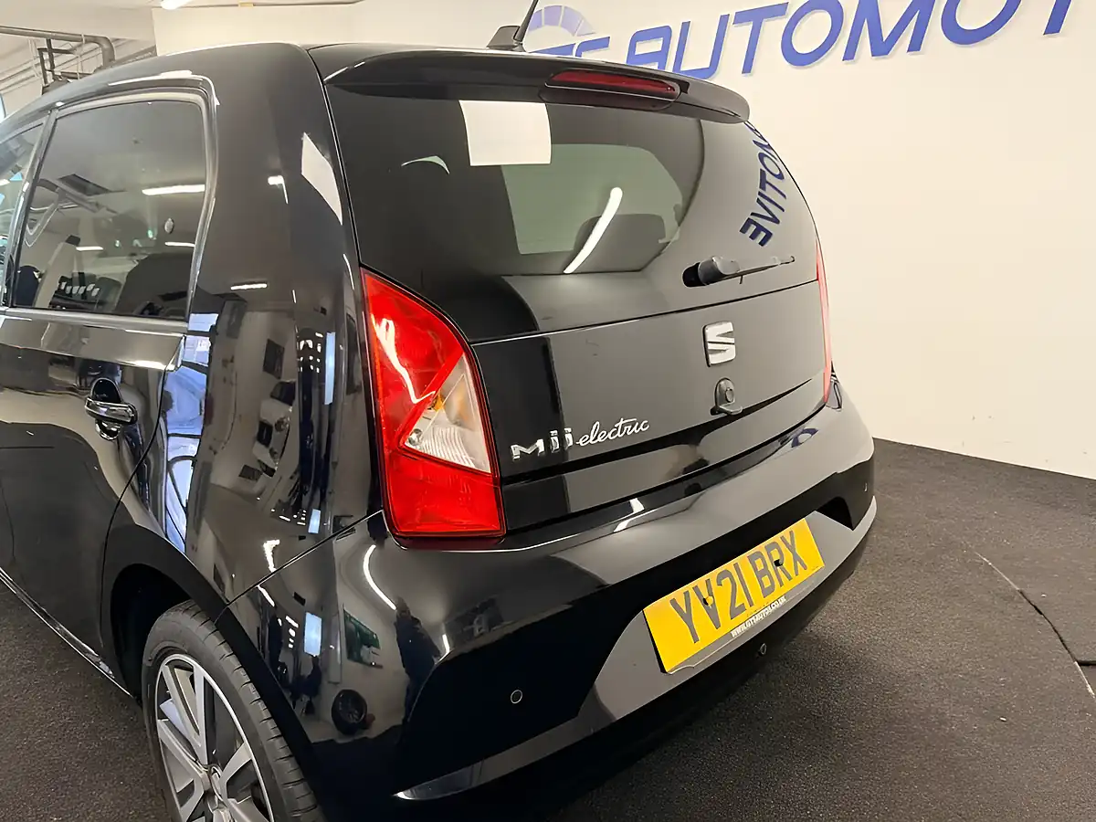 Used 2021 SEAT Mii Deep Black - Interior and Exterior details 18