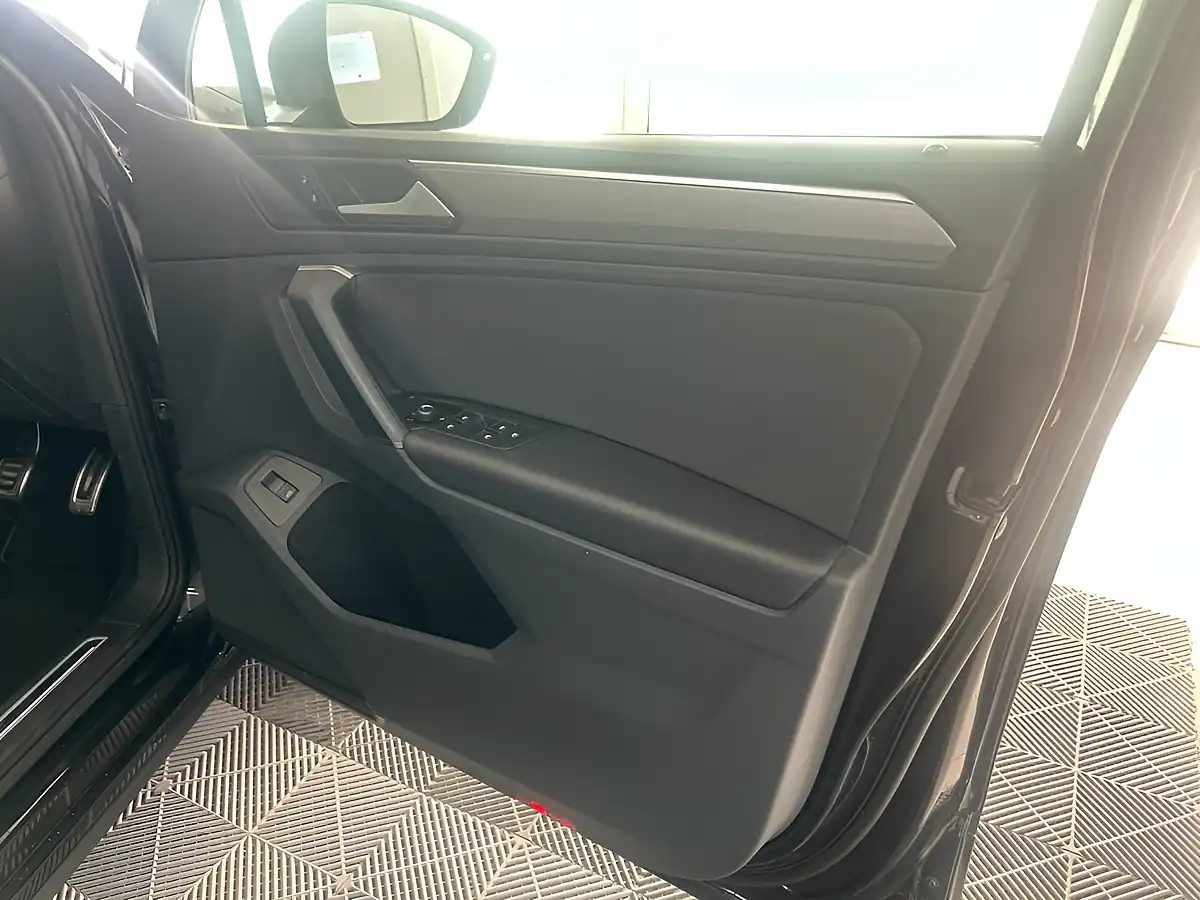 Used 2021 SEAT Tarraco Fr Black - Interior and Exterior details 14