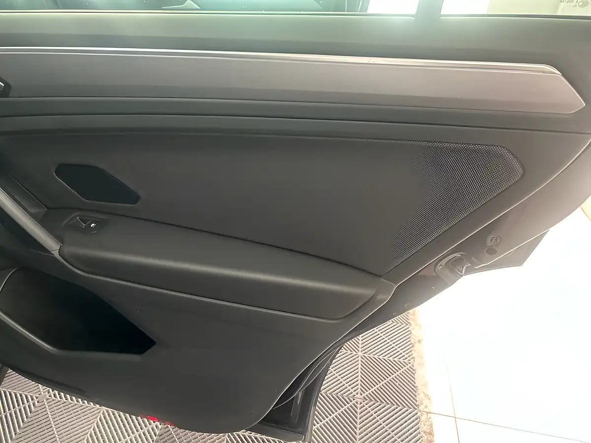 Used 2021 SEAT Tarraco Fr Black - Interior and Exterior details 15