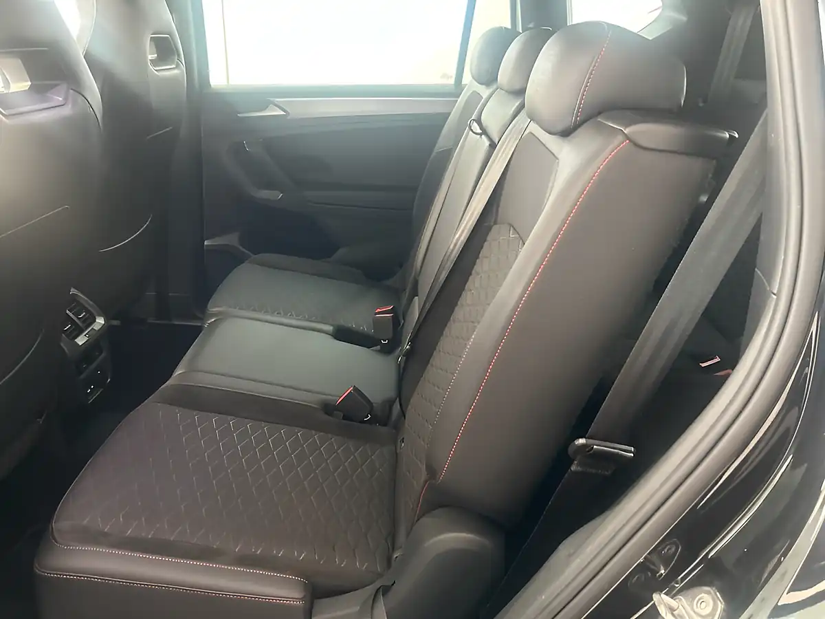 Used 2021 SEAT Tarraco Fr Black - Interior and Exterior details 17