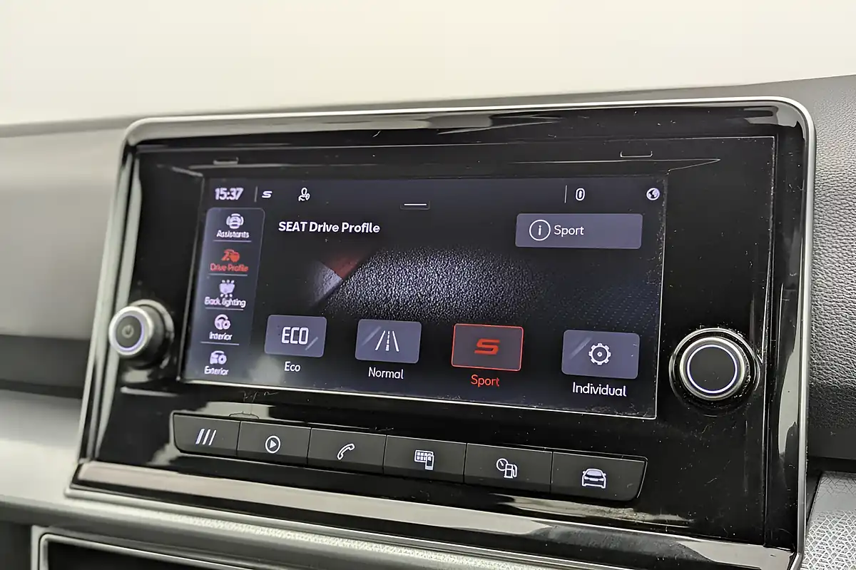 Used 2021 SEAT Tarraco Se Black - Interior and Exterior details 15