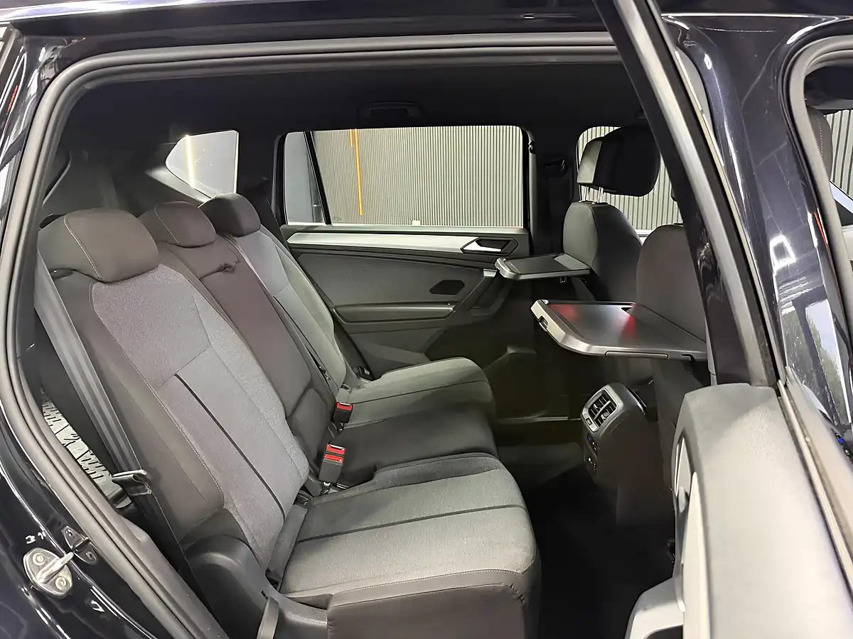 Used 2021 SEAT Tarraco Se Black - Interior and Exterior details 12