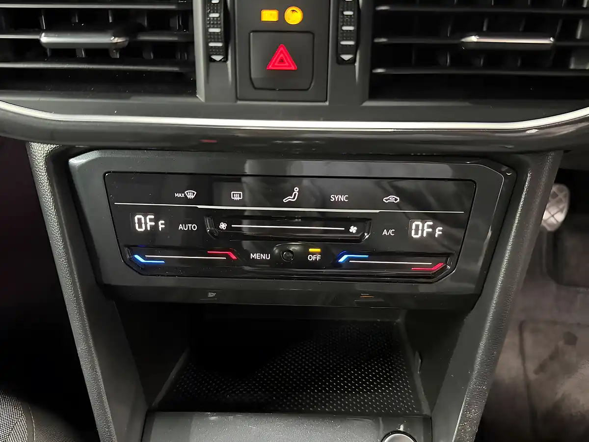 Used 2021 SEAT Tarraco Se Black - Interior and Exterior details 14