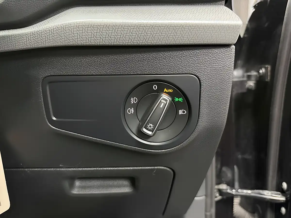 Used 2021 SEAT Tarraco Se Black - Interior and Exterior details 19