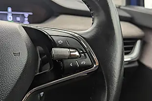 Used 2021 Skoda Enyaq 60 Blue - Interior and Exterior details 15