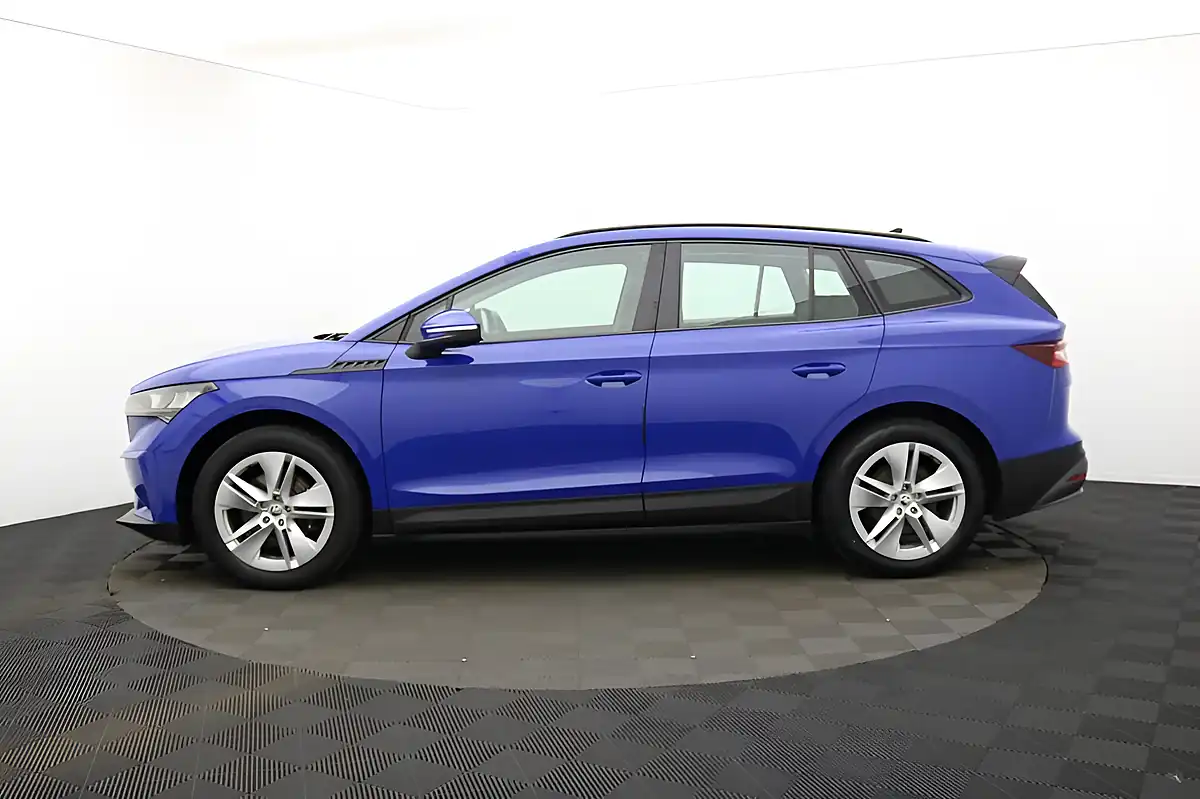 Used 2021 Skoda Enyaq 60 Blue - Interior and Exterior details 7