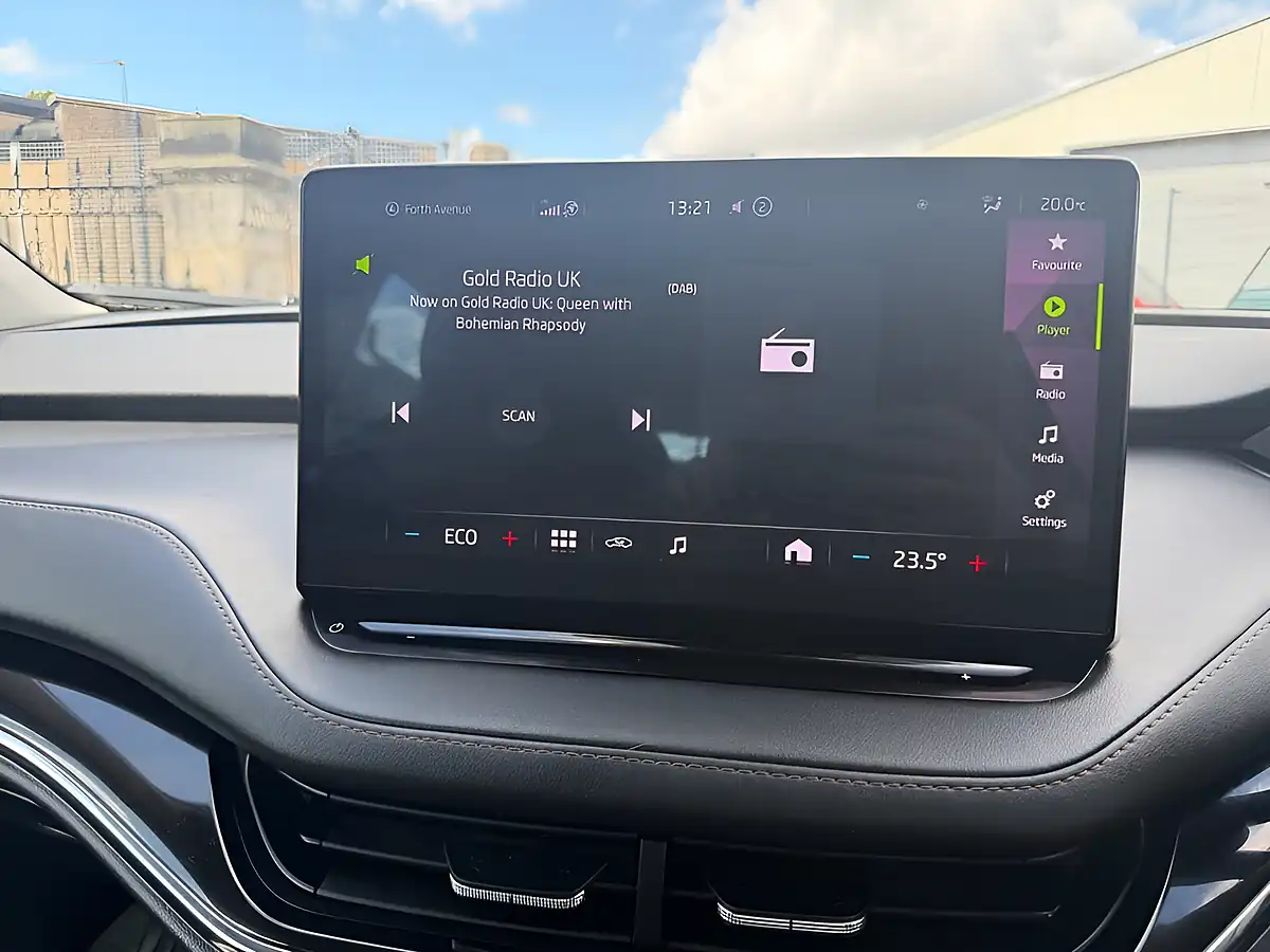 Used 2021 Skoda Enyaq Nav Suite Silver - Interior and Exterior details 16