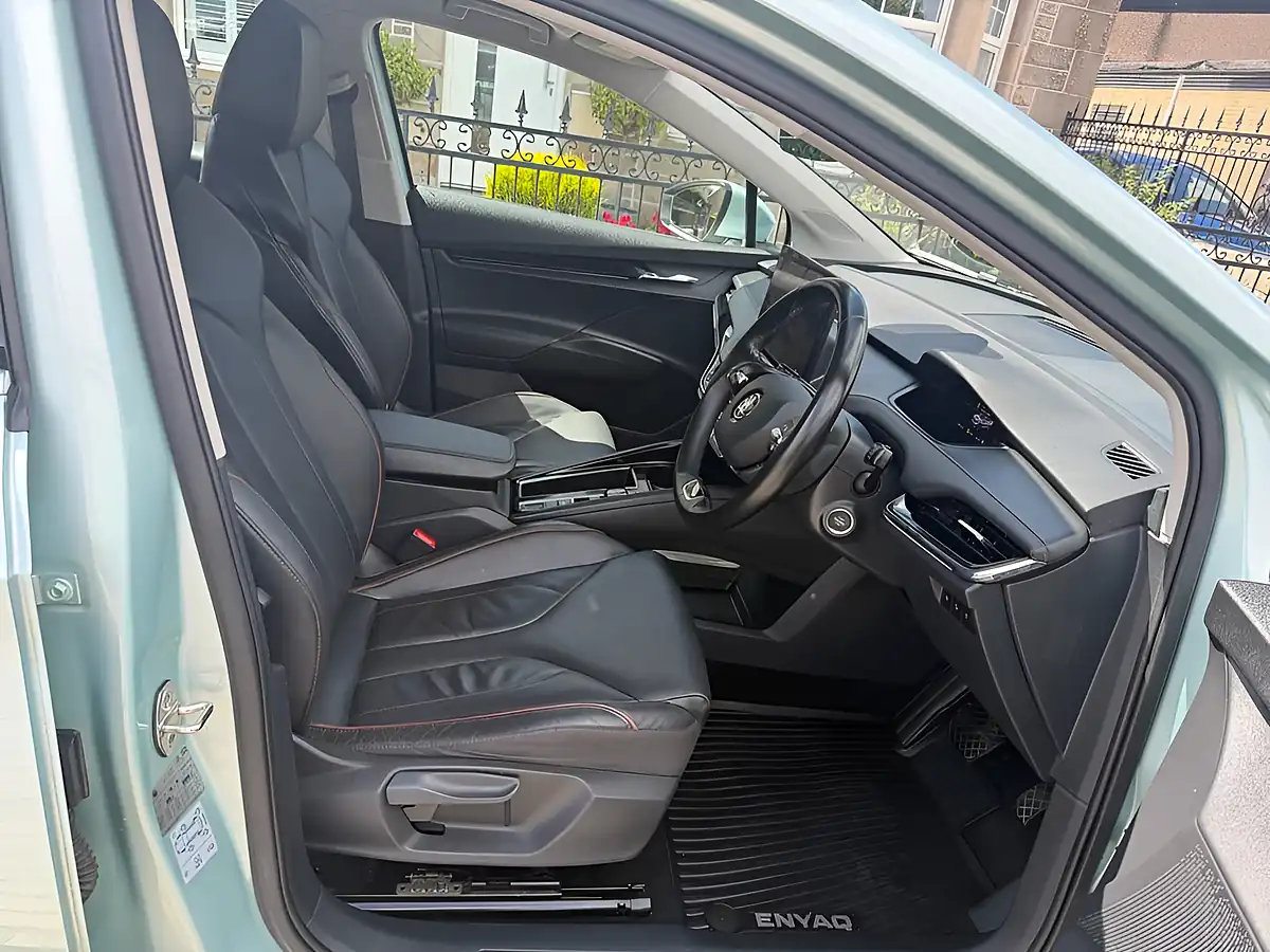 Used 2021 Skoda Enyaq Nav Suite Silver - Interior and Exterior details 2