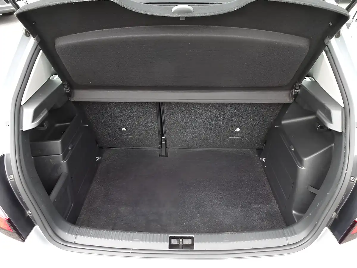 Used 2021 Skoda Fabia Se Brilliant Silver - Interior and Exterior details 14