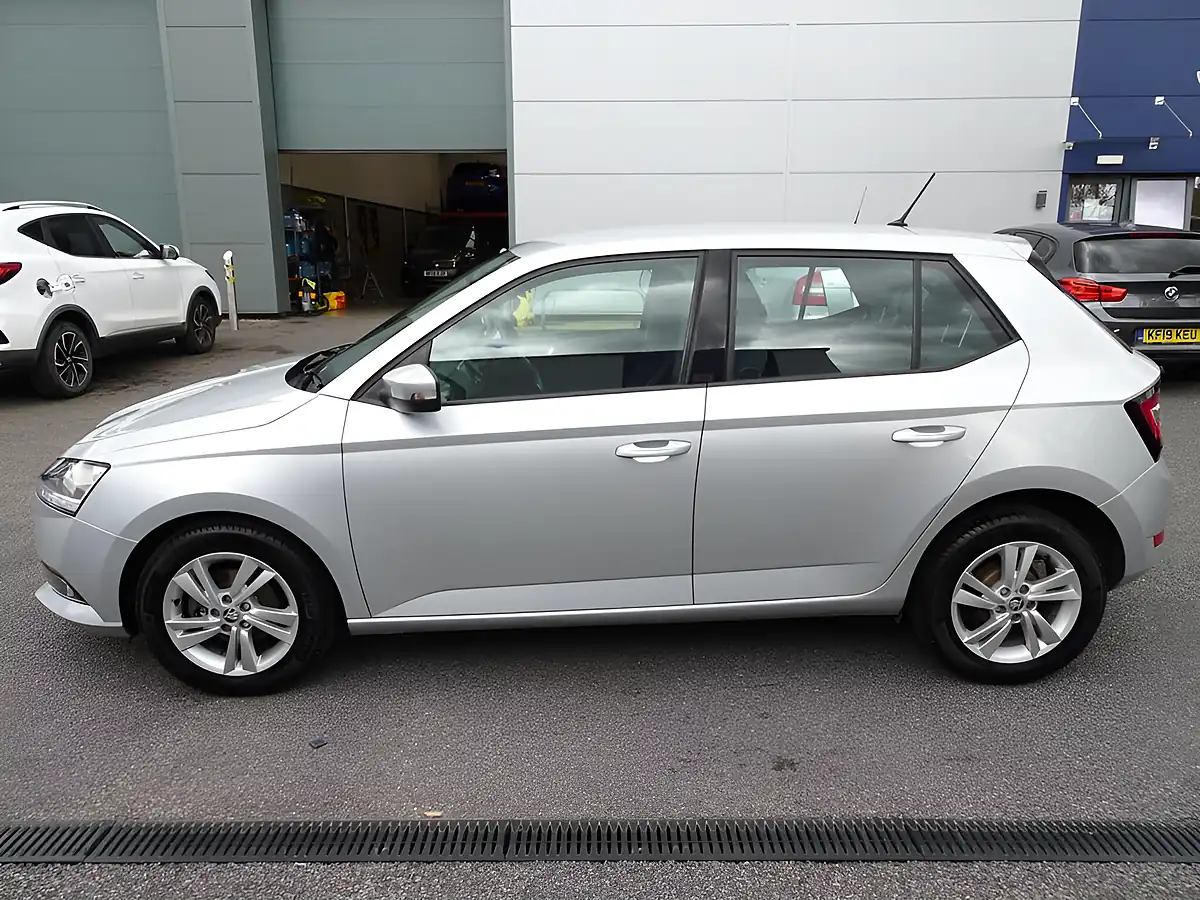 Used 2021 Skoda Fabia Se Brilliant Silver - Interior and Exterior details 16