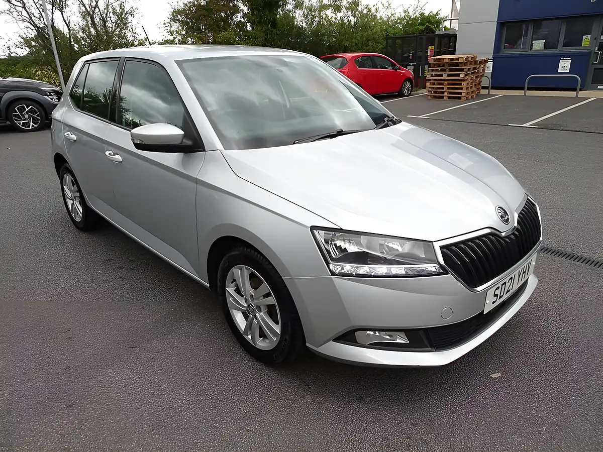 Used 2021 Skoda Fabia Se Brilliant Silver - Interior and Exterior details 7